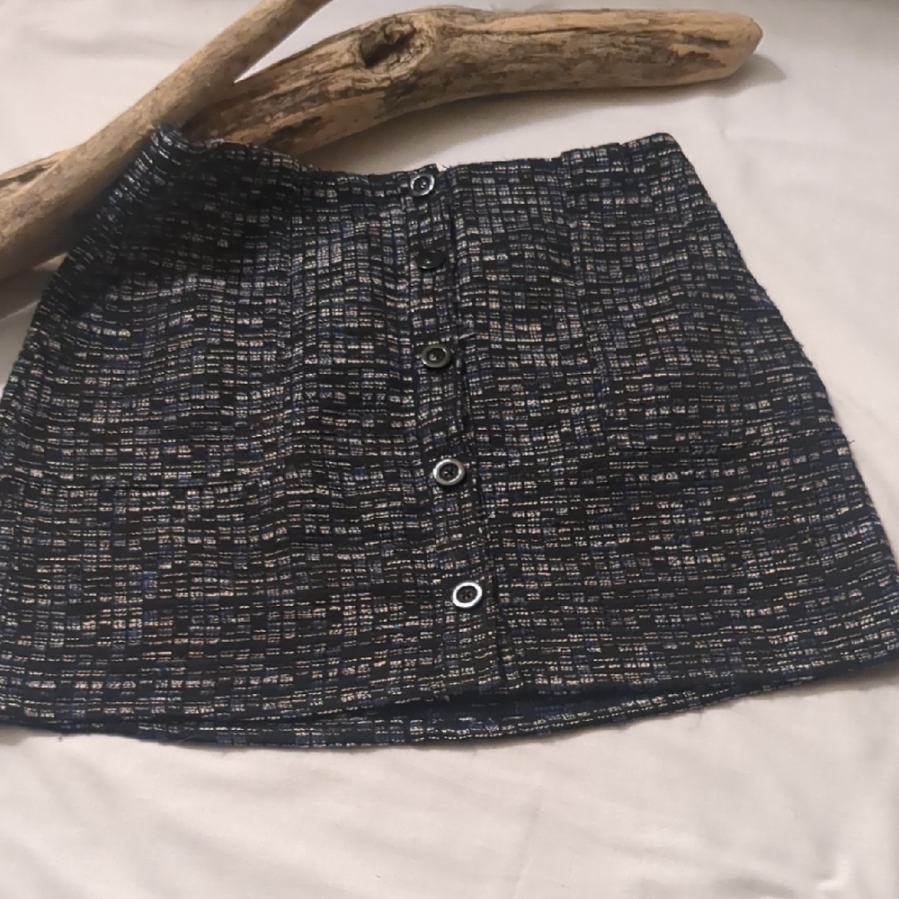 Chic Black Tweed Skirt